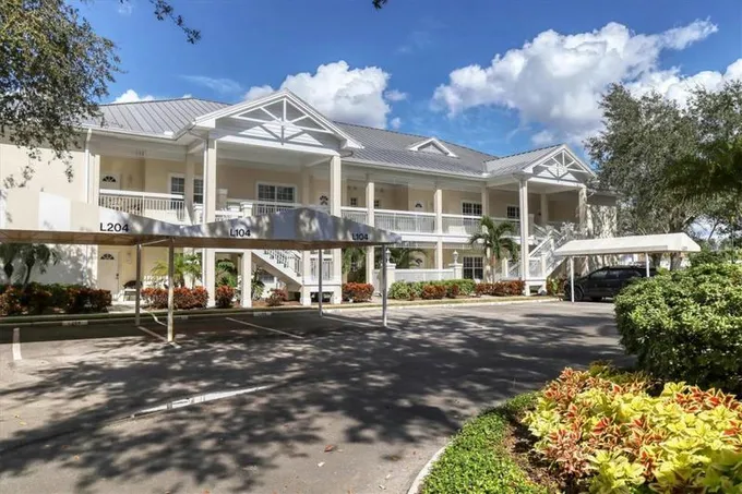 3605 54TH DR W UNIT 201, BRADENTON, FL 34210 Condominium For Sale  MLS# A4589122