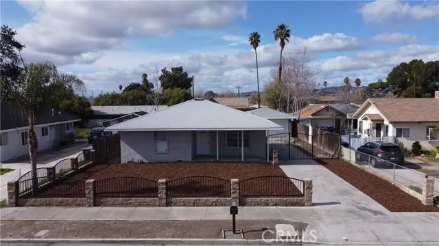 135 N Palm, Hemet CA 92543 for Sale