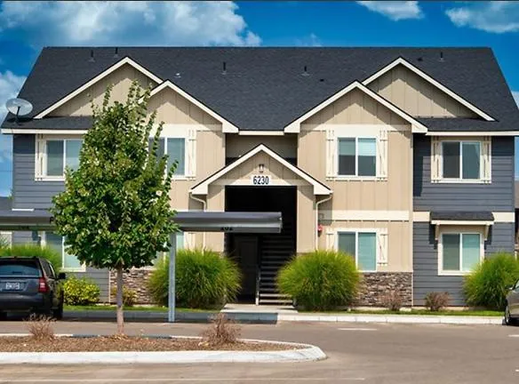 Ridgecrest Commons Apartments - 6230 E Medalist Lane - Nampa, ID Apartments for Rent