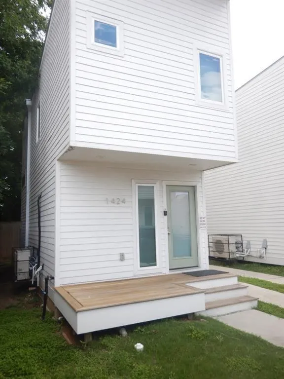 1424 Dumble St, Houston, TX 77023 for Sale