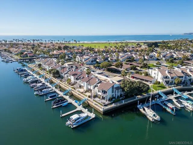 40 S Kingston Ct. Coronado CA 92118 for Sale