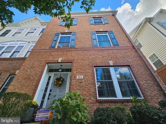 512 Raymond Drive, Unit 7, West Chester, PA 19380 for Sale