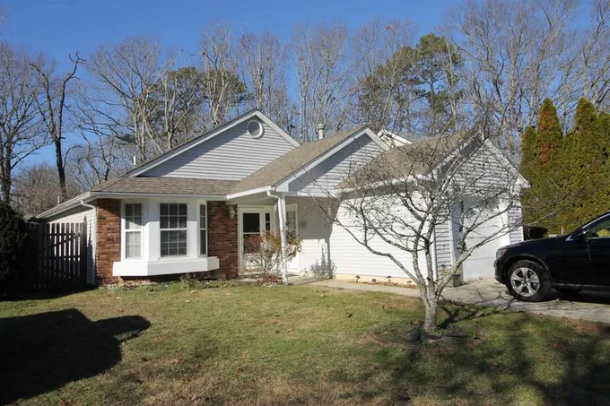 702 Eagle Point Court, Galloway Township, NJ 08205 for Sale