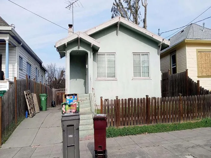 83Rd, OAKLAND, CA 94621  604372009 for Sale