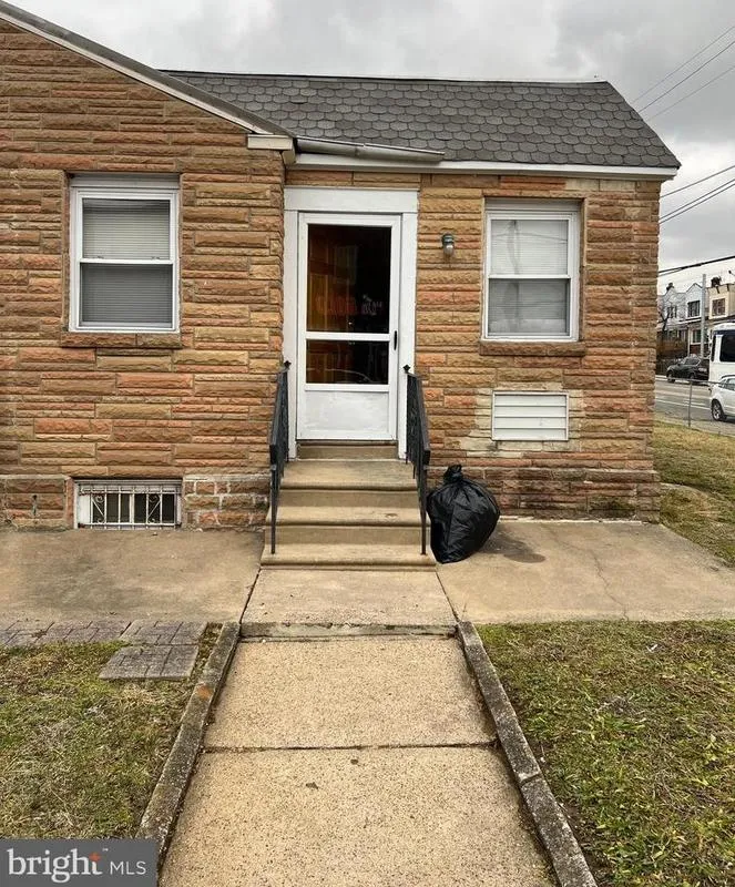 2451 S 57th St, Philadelphia, PA 19143 - MLS PAPH2317916 for Sale
