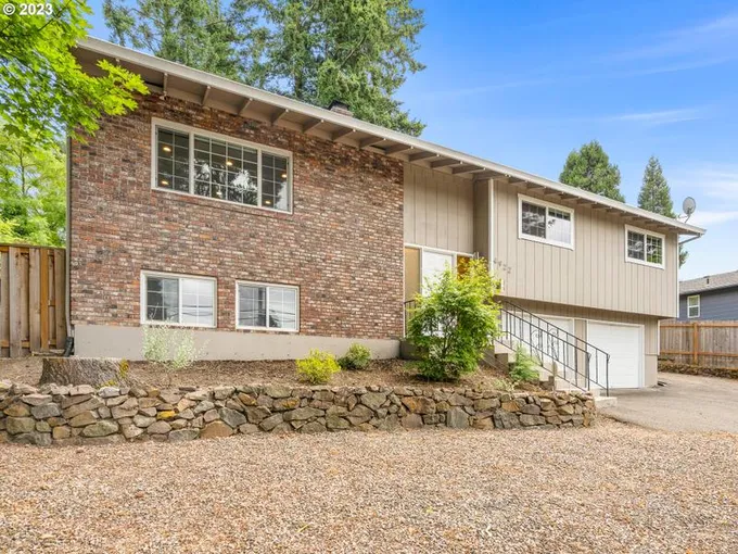 4922 SE THIESSEN RD, Milwaukie OR 97267 for Sale