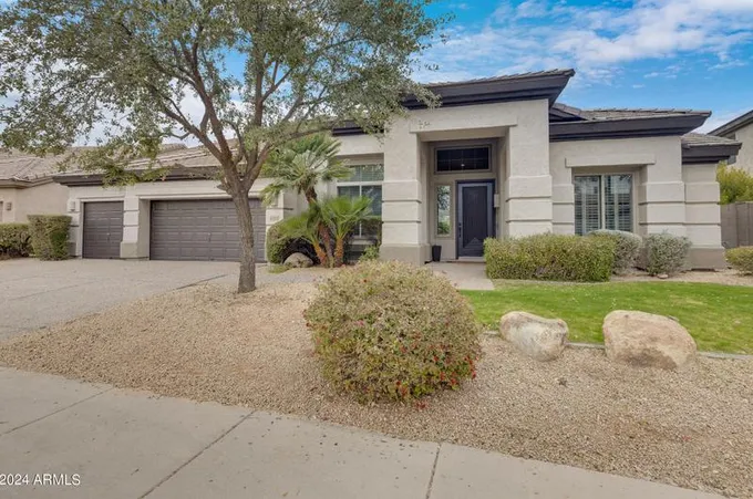 6502 E Gelding Dr, Scottsdale, AZ 85254 - MLS 6653681 for Sale