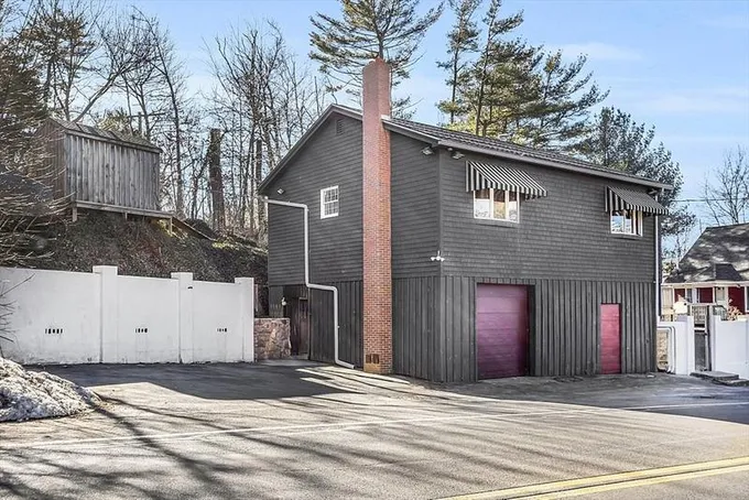 298 Esinteraction Avenue, Unit 1, Gloucester, MA 01930 for Rent