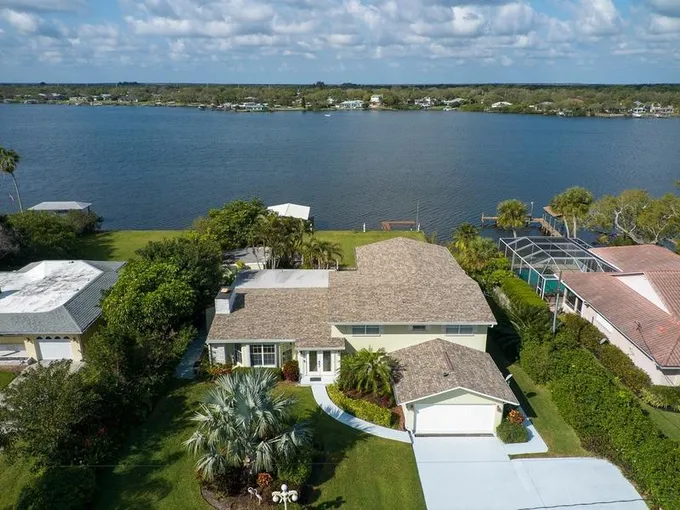 14445 80th Avenue, Sebastian, FL 32958 for Sale