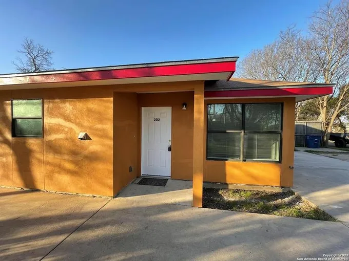 1721 QUINTANA RD #201, San Antonio, TX 78211-1878 for Rent