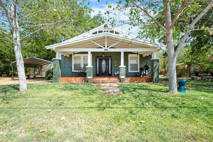 605 W Moss St, Eastland, TX 76448 for Sale