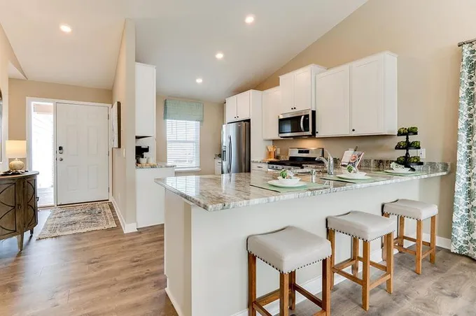 18009 Hidden Creek Trail, Lakeville, MN 55044 for Sale