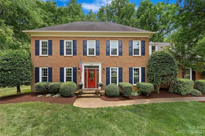 Charlotte, Mecklenburg County, NC House for sale Property ID: 416881581