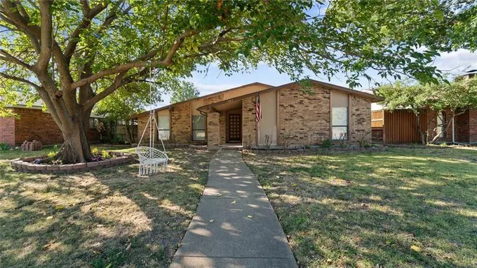 3402 Jones Dr, Rowlett, TX 75088 for Sale