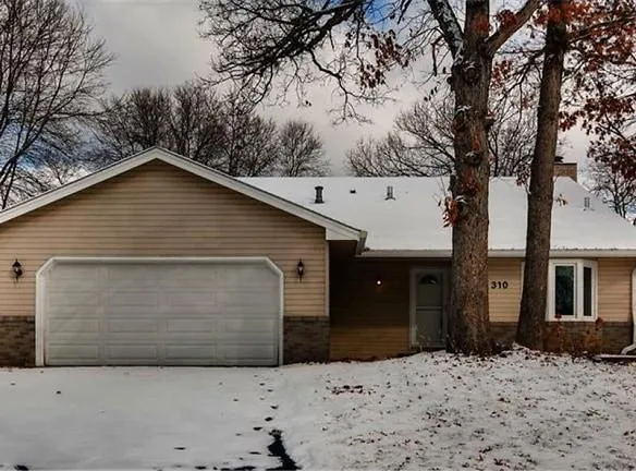 310 Little John Dr - Circle Pines, MN 55014 - Home For Rent