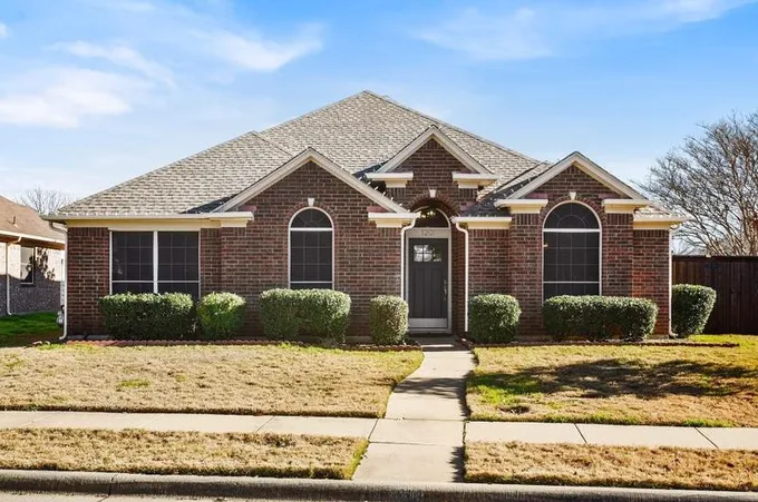 1201 Quaker Ln, Lewisville, TX 75077 - MLS 20510756 for Sale