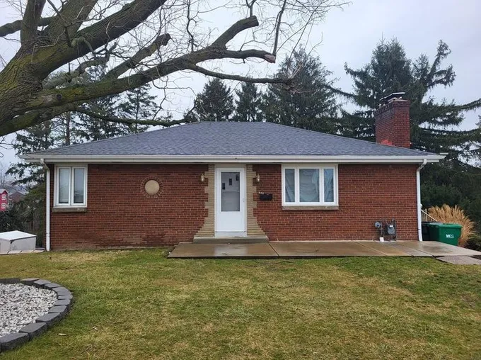 999 Crest Ln, Scott Twp - SAL, PA 15106 - MLS 1637469 for Rent