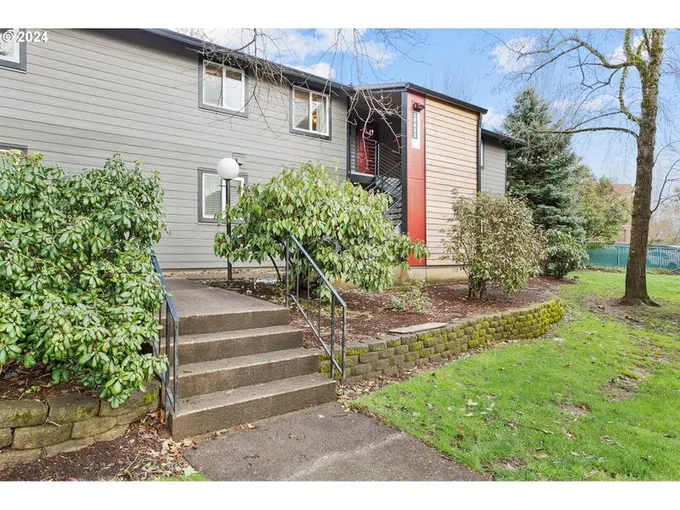 12632 NW BARNES RD 9, Portland OR 97229 for Sale