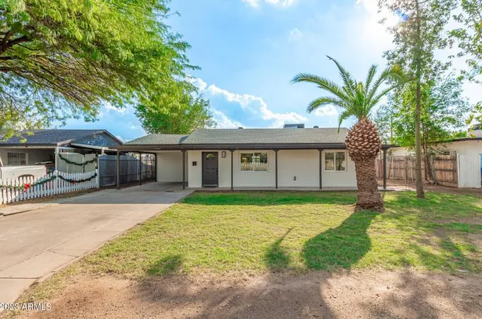 2137 W Minnezona Ave, Phoenix, AZ 85015 - MLS 6636791 for Sale