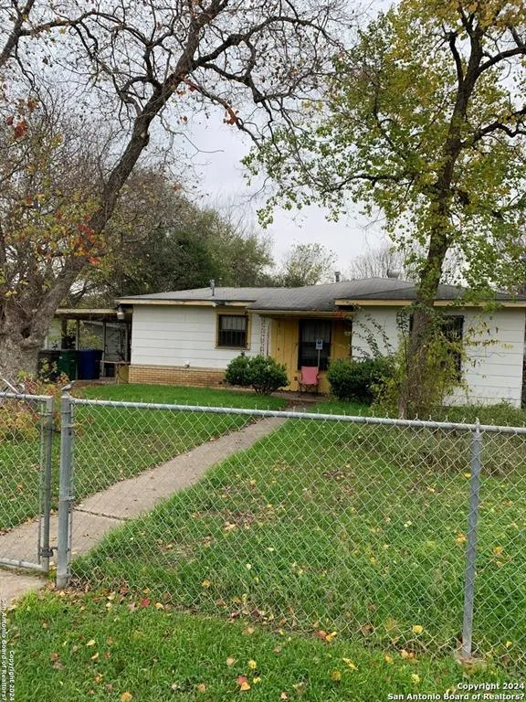 242 WOLEY DR, San Antonio, TX 78228-5933 for Sale