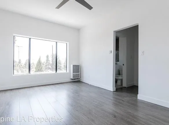 932 Irolo St - Los Angeles, CA 90006 - Home For Rent