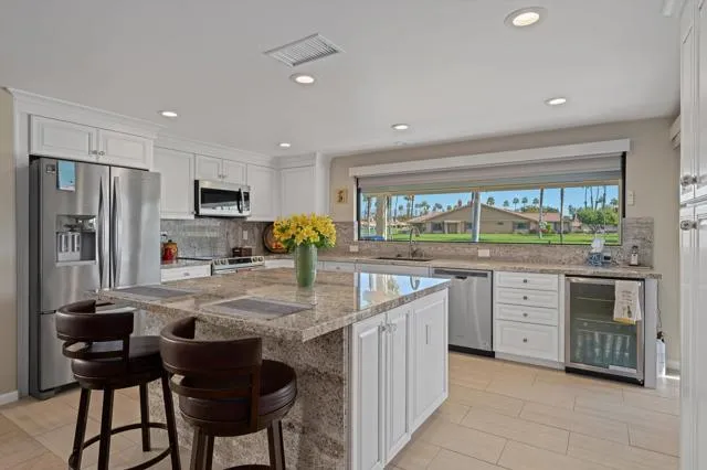 211 Camino Arroyo N, Palm Desert CA 92260 for Sale