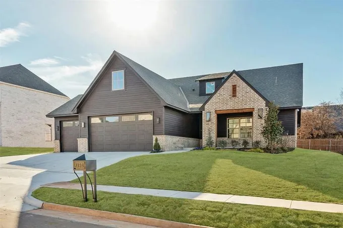 7124 PADDLE BROOK COURT, Edmond, OK 73034 Single Family Residence For Sale  MLS# 1091212