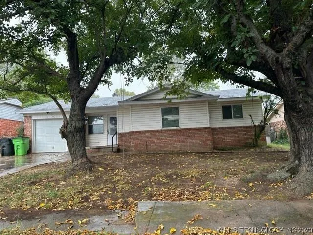 1219 S POPLAR PL, Bristow, OK 74010 Single Family Residence For Sale  MLS# 2332010