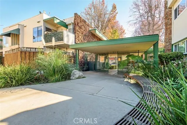 11121 Queensland D36, Los Angeles CA 90034 for Sale