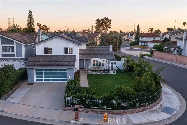 8452 Sunkist, Huntington Beach CA 92646 for Sale