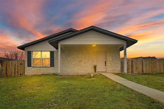 5736 PINON VISTA Dr, Austin, TX 78724 for Sale