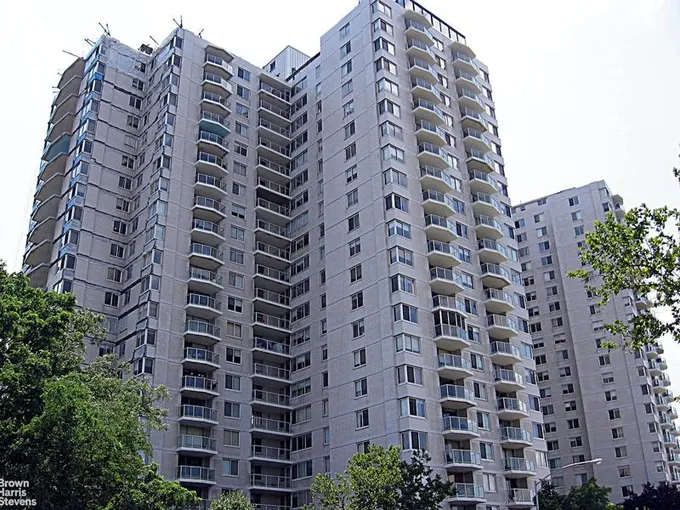 3333 Henry Hudson Parkway, Unit 18R for Sale