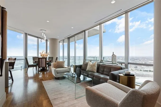1301 Throckmorton St #2004, Fort Worth, TX 76102 for Sale