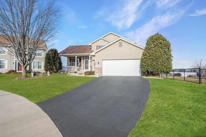 685 WESTCHESTER AVE, Shakopee, MN 55379 Single Family Residence For Sale  MLS# 6484212