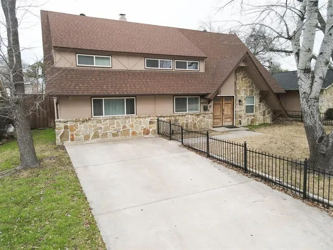 3573 Ridgebriar Dr, Dallas, TX 75234 for Sale