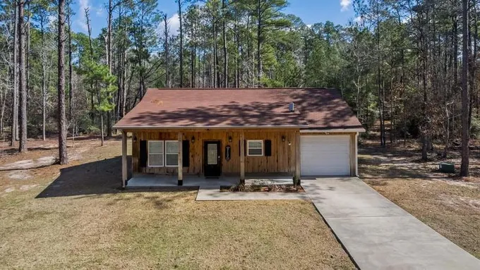 141 Arroyo Ln, Brookeland, TX 75931 for Sale