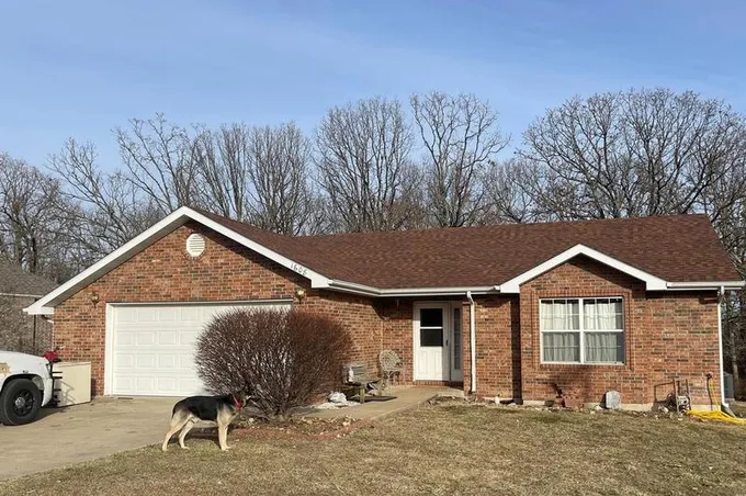 1608 Woodhill Dr, Lebanon, MO 65536 - MLS 24007743 for Sale