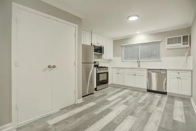 4015 Bellefontaine St #3, Houston, TX 77025 for Rent