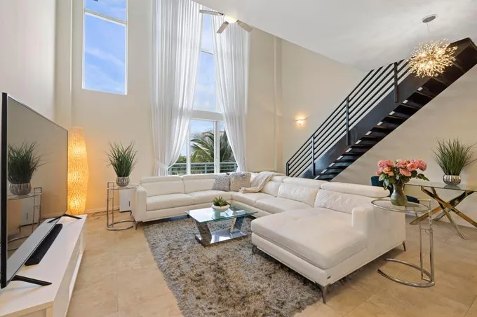 108 Lake Avenue, Unit 405, Lake Worth Beach, FL 33460 for Sale