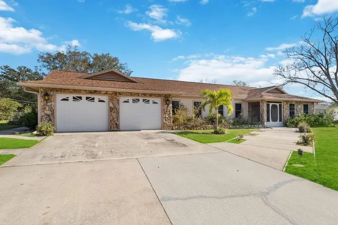 741 Montclair Road Northeast, Palm Bay, FL 32905 for Sale