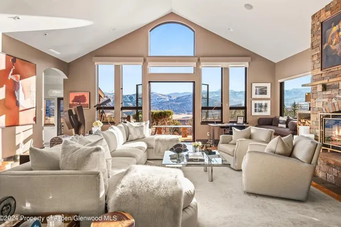 285 Light Hill Rd, Snowmass, CO 81654 - MLS 182175 for Sale