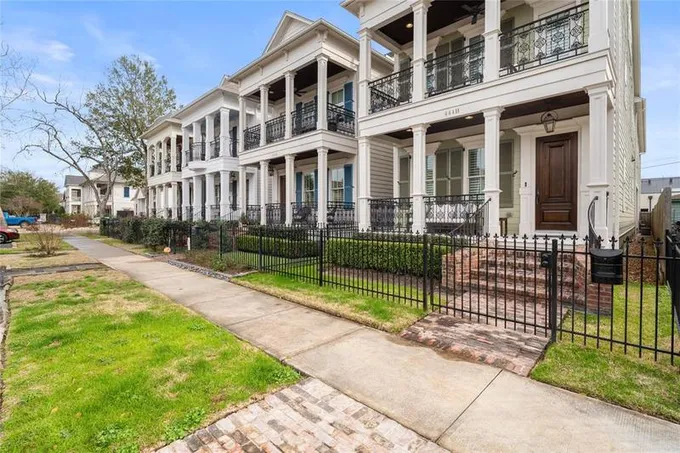444 W 17th St B, Houston, TX 77008 for Sale