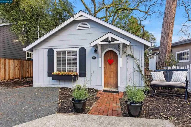 968 4th Street, Lafayette CA 94549 for Sale