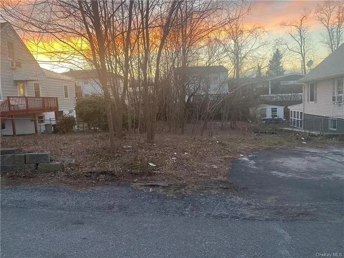 169 Bretton Road, Yonkers, NY 10710 for Sale
