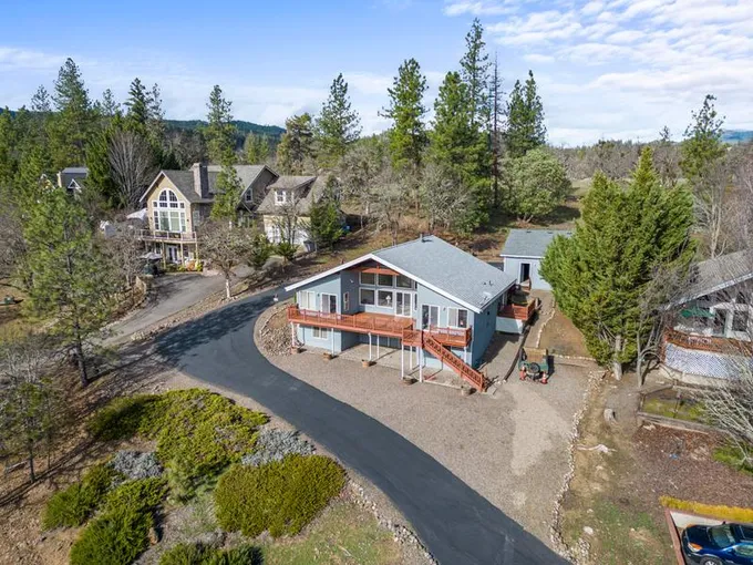 7431 Rogue River Drive 0, Shady Cove OR 97539 for Sale