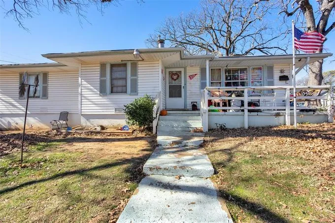 1801 S Mirick Ave, Denison, TX 75020 for Sale