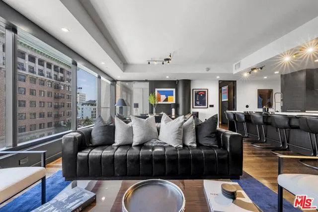 6250 Hollywood 7N, Los Angeles CA 90028 for Sale
