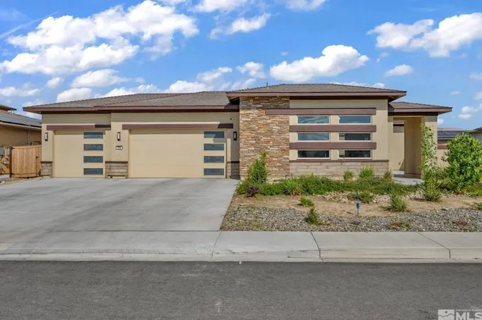 770 Palomino Dr, Fernley, NV 89408 - MLS 230009707 for Sale
