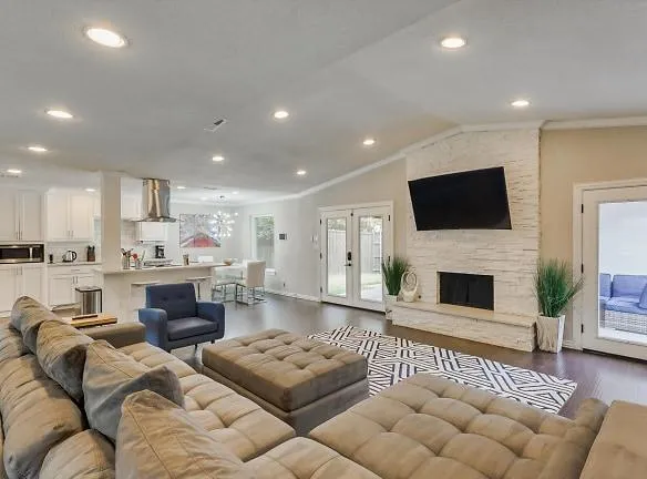 3752 Ridgeoak Way - Farmers Branch, TX 75244 - Home For Rent