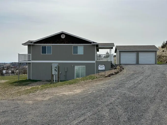 495 NE Miller Street, Madras OR 97741 for Sale